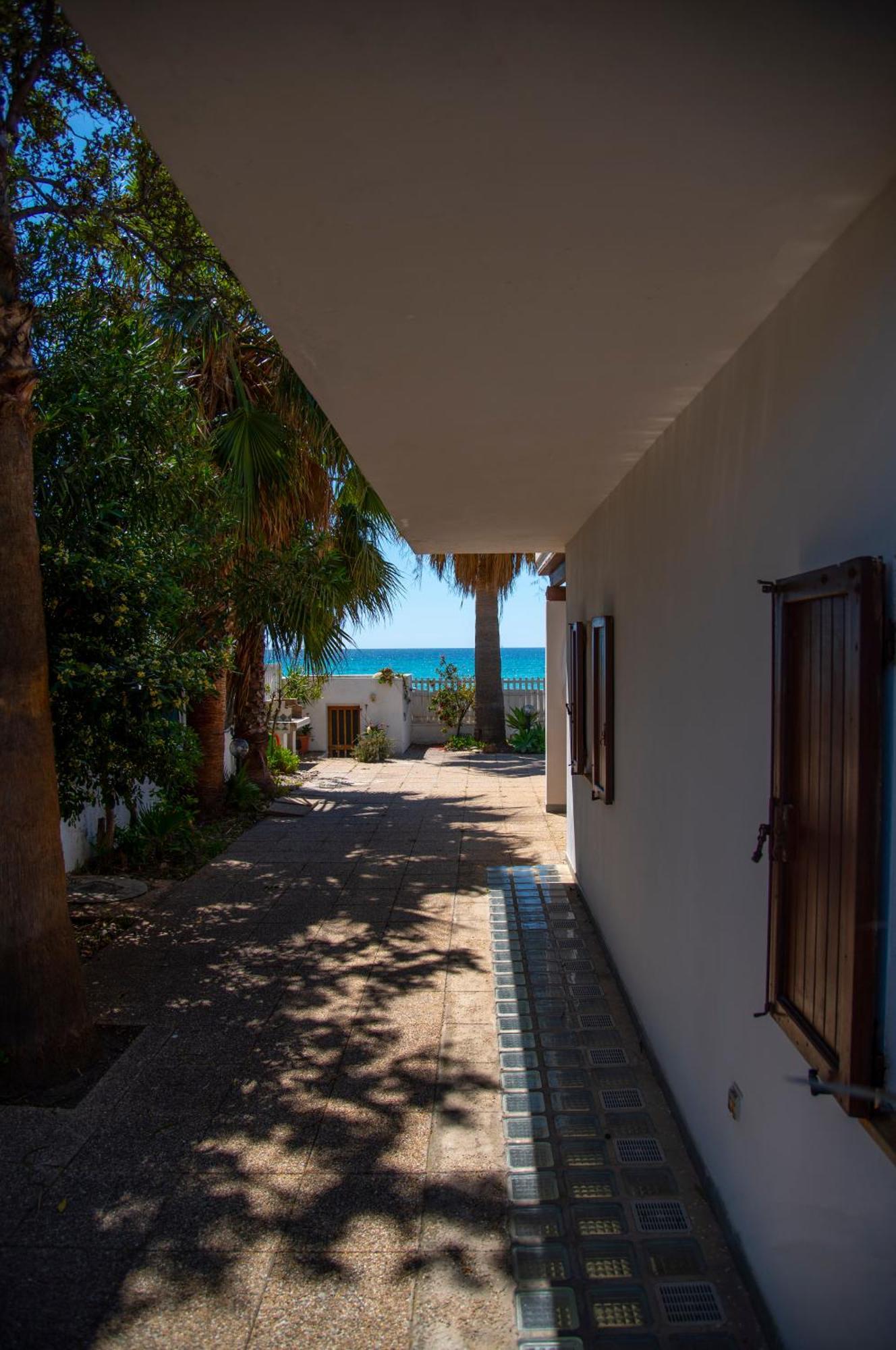 Villa By The Beach Sant'Andrea  Exteriér fotografie