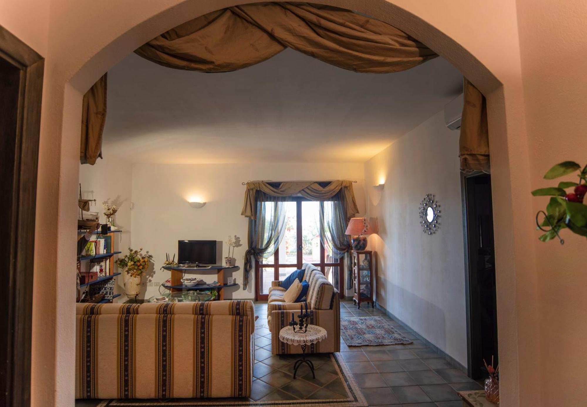 Villa By The Beach Sant'Andrea  Exteriér fotografie